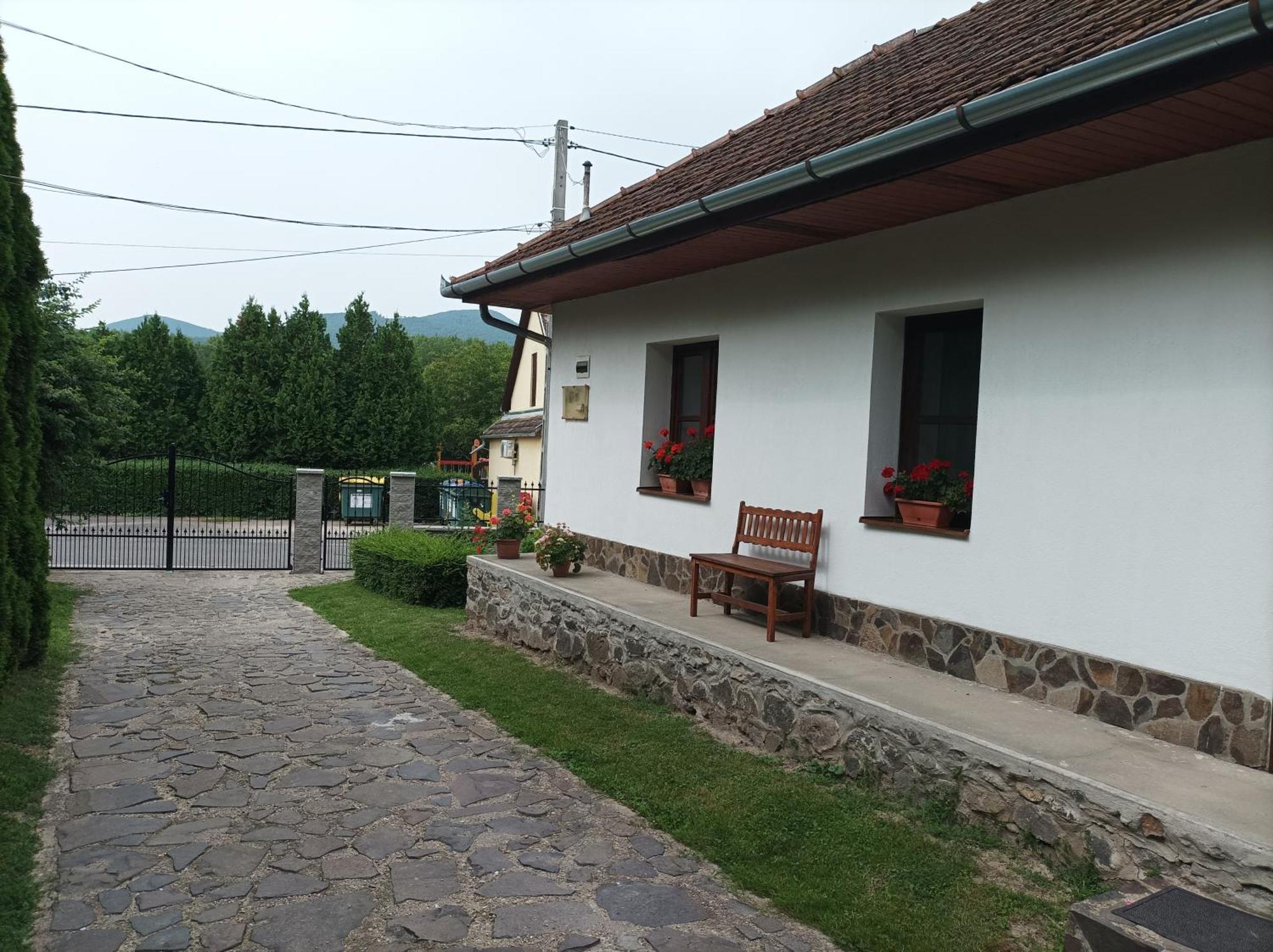 Kemencés Vendégház Mikohaza Exterior foto