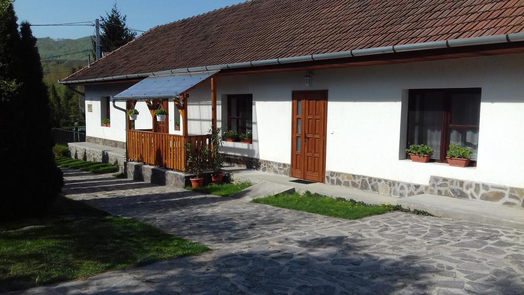Kemencés Vendégház Mikohaza Exterior foto